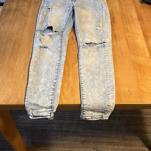 American Eagle super stretchy skinny jeans - Picture 2 of 6